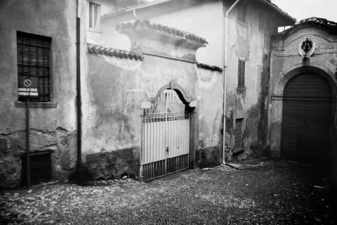 Via Cavour a Valmadrera nel XX secolo